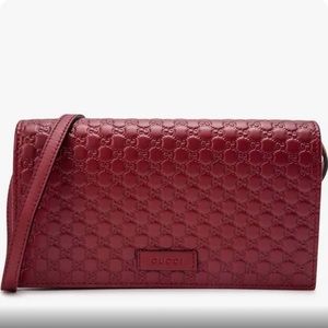 Gucci Microguccissima Wallet Crossbody in Red